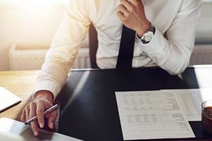 Khoo-Kay-PengE28099s-son-to-take-over-as-MUI-chief-exec