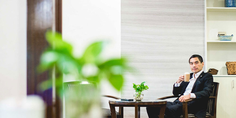 13153437-mg-4877_cover_1999x1250