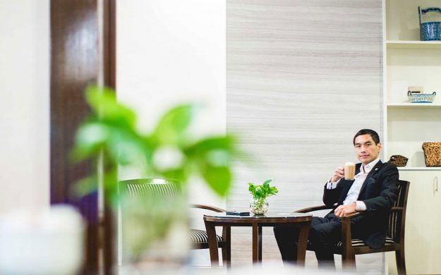 13153437-mg-4877_cover_1999x1250